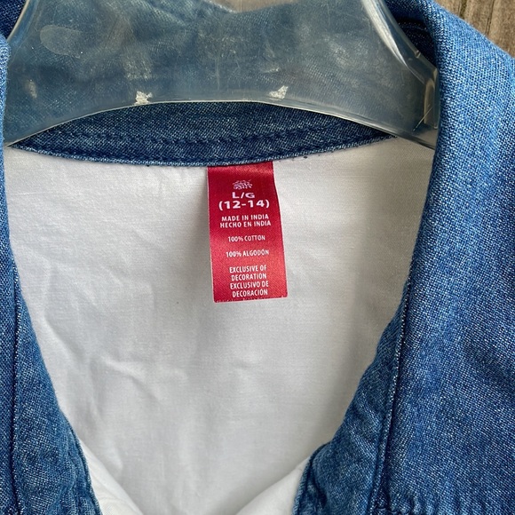 Embroidered ugly Christmas button down shirt - Picture 5 of 7